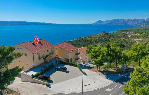 Bratus Apartamento | Lovely Apartment In Krvavica With Wifi