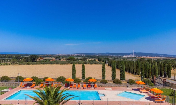 Puntone Casa | Bonito apartamento en villa con WIFI, piscina, A/C, TV, terraza y mascotas permitida