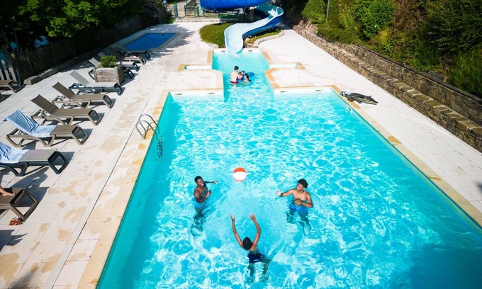 Therondels Casa | Bonito apartamento en villa con piscina, WIFI, TV, terraza, mascotas permitida y vista panorámica