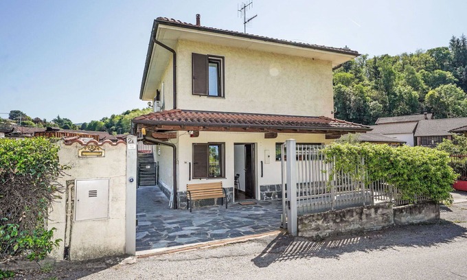 Castello Apartamento | Bonito apartamento para 5 personas con WIFI, piscina y TV