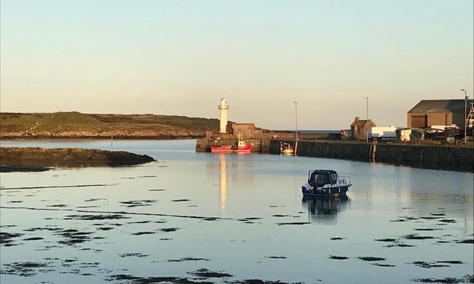 Ardglass Apartamento | Lovely apartment overlooking the harbour and bay