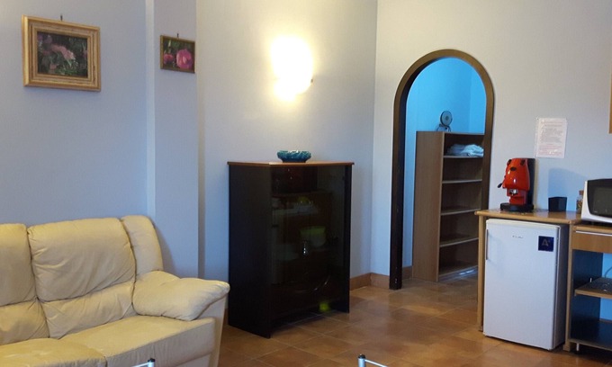 Lake Bracciano Apartamento | Bonito apartamento en villa con terraza.
