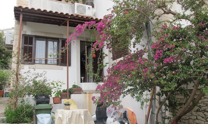 Supetar Apartamento | Lovely Apartment With a Sea View Apartment