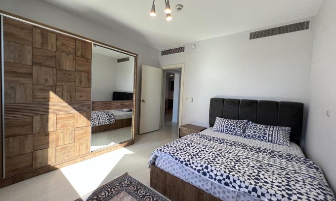 Kucukbakkalkoy Apartamento | Lovely Apartment with Sea view in Flora residence!