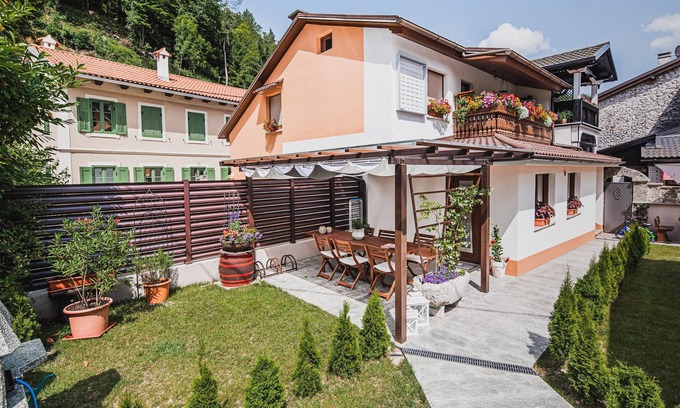 Kobarid Apartamento | Lovely Apartment with Terrace & Garden at Soča River