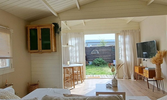 Hoek van Holland Chalet De Esquí | Lovely beach house near the sea