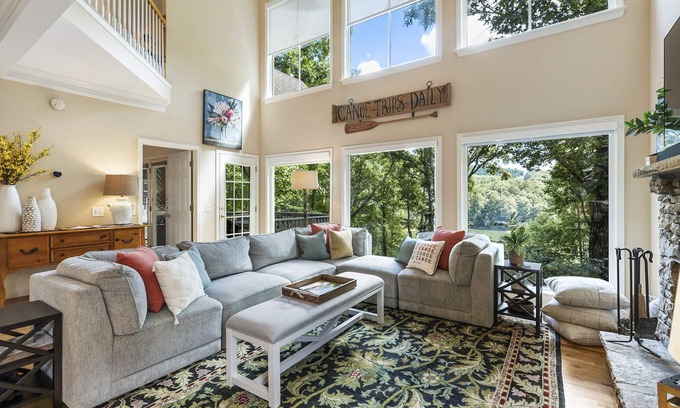 Big Canoe Casa | Lovely Big Canoe Cottage Ideal Location with Breathtaking View