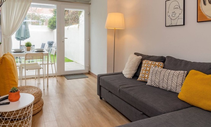 Santa Engracia Apartamento | Lovely & Bright Family Flat W/ Patio