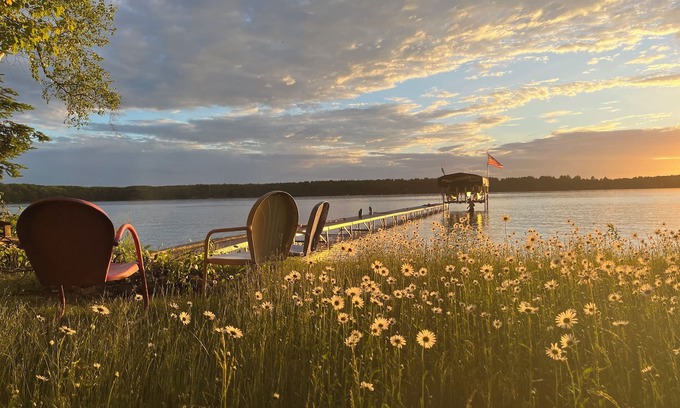 Stone Lake Casa | Lovely Bygone Charm - Lac Courte Oreilles