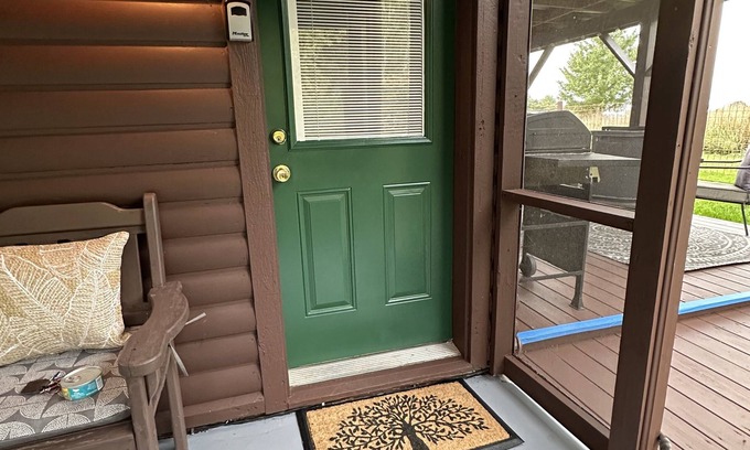 Millersburg Cabina | Lovely Cabin, fenced in yard. Pet Friendly!