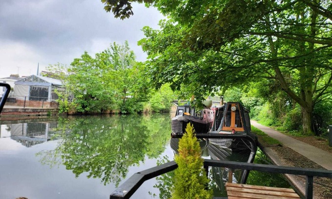 Little Venice Alquiler De Eote | Lovely Canal Boat in Little Venice for Family & Friends