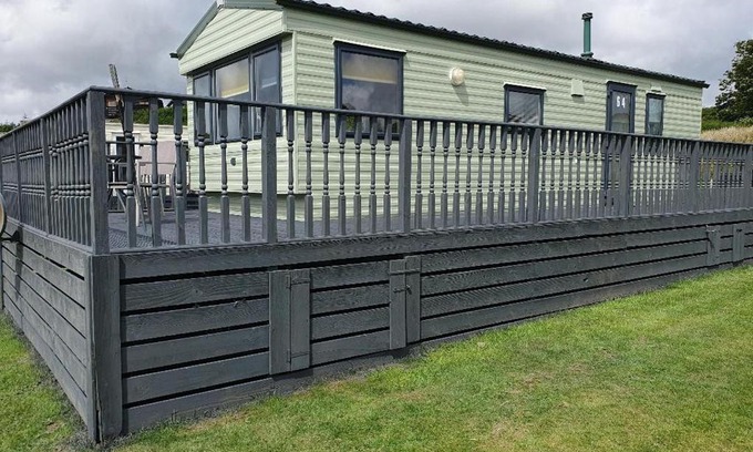 Balminnoch Otro | Lovely Caravan With Decking At Three Lochs Holiday Park In Scotland Ref 93064tl