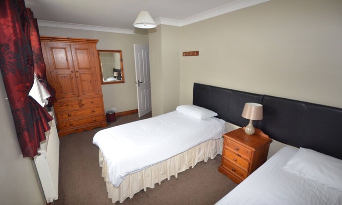 Chester-le-Street Cabaña | Plawsworth Hall 3 dormitorios y 2 baños cabaña