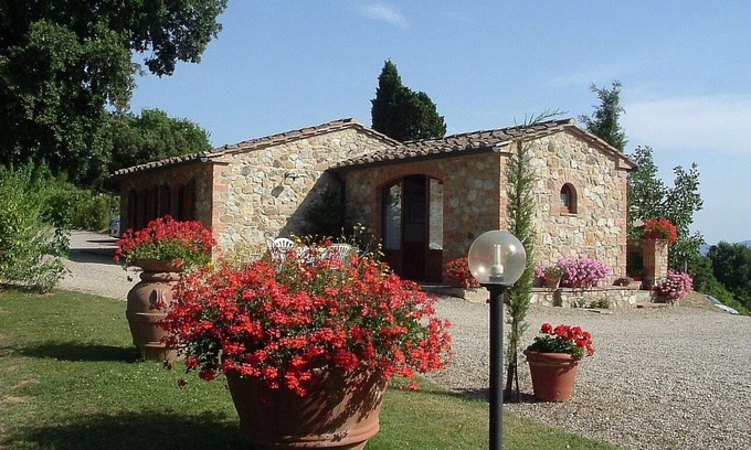 San Macario In Monte Cabaña | Lovely cottage with outdoor patio and small terrace. Panoramic pool and bbq.