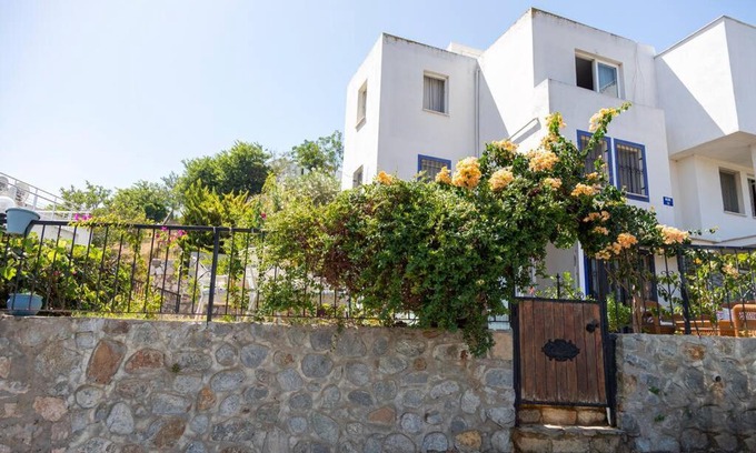 Dagbelen Casa | Lovely Family House with Terrace in Bodrum
