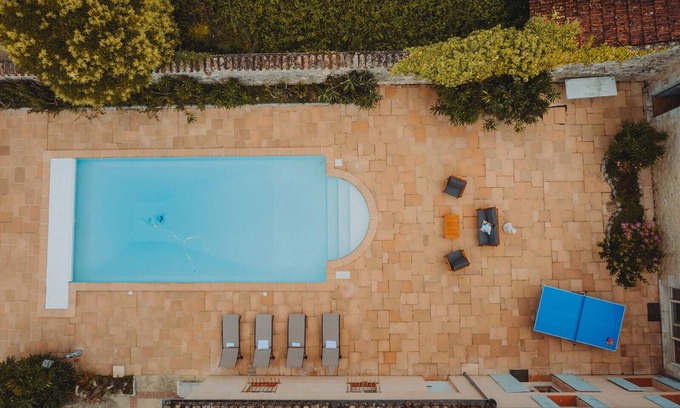 Vianne Casa | Lovely french house in a medieval village - private pool, ping pong & game room