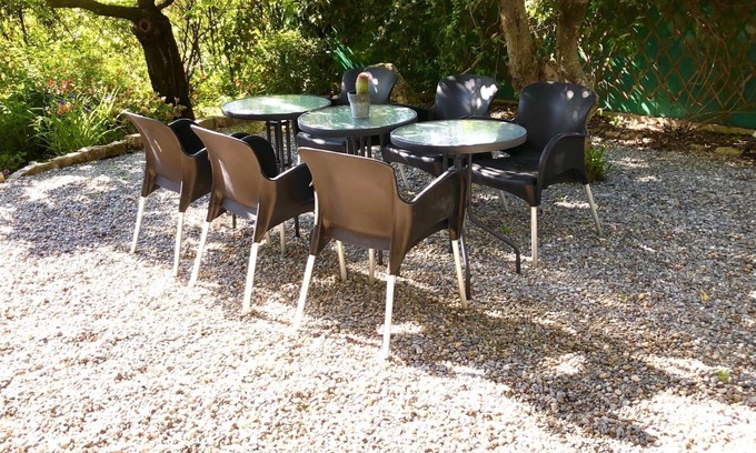 Carnot Condominio | Lovely Garden villa apartment, 12 min walk to Cannes center