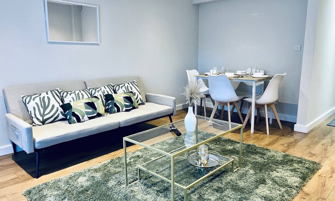 Hemel Hempstead Casa | Lovely Hertfordshire Holiday Home for 1-4 in Hemel Hempstead