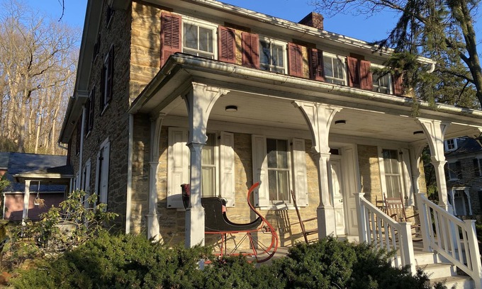 Strasburg Casa | Lovely Historic Home in Strasburg with 5 Bedrooms & Huge 3rd Floor Suite