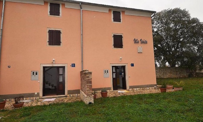 Krmed Casa | Lovely Holiday Home in Rovinj with Private Terrace