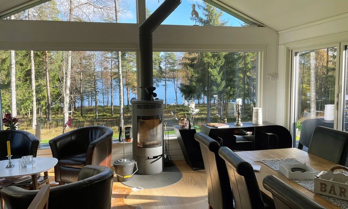 Mansarp Chalet De Esquí | Lovely holiday home with its own lake plot and panoramic view of Rasjön | SE07037
