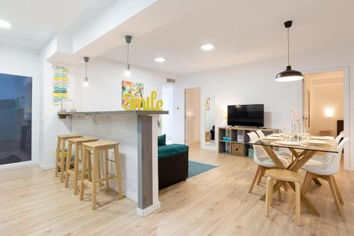 Perchel Norte Apartamento | Lovely Home ! Center Malaga with parking