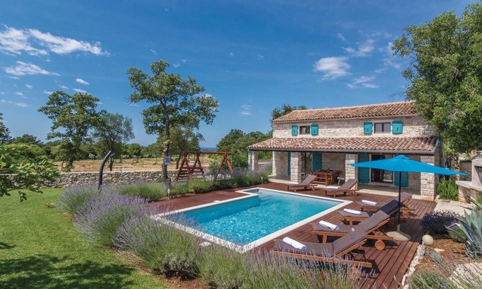 Bale Casa | Preciosa casa en Bale con WiFi