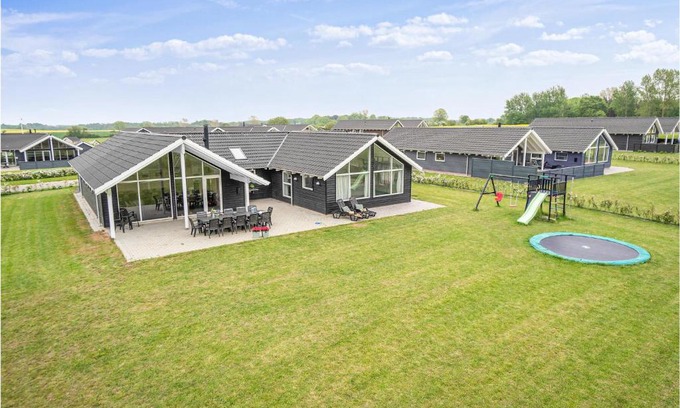 Bogense Casa | Lovely Home In Bogense With Kitchen