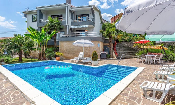 Bregi Casa | Preciosa casa en Bregi con WiFi