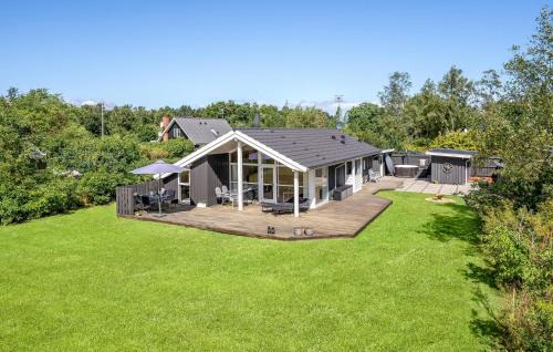 Grenaa Casa | Lovely Home In Grenaa With Kitchen