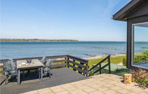 Fynshav Casa | Lovely Home In Haderslev With Kitchen