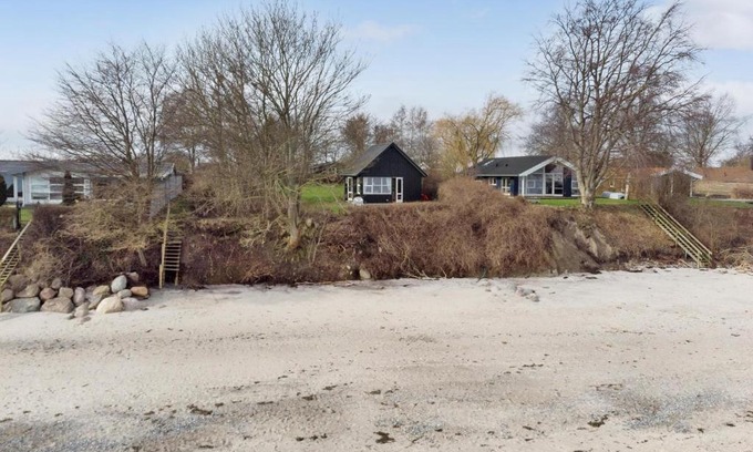 Idestrup Casa | Lovely Home In Idestrup With Kitchen
