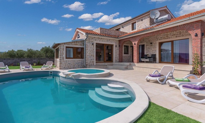 Skrbcici Casa | Hermosa casa en Krk con WiFi