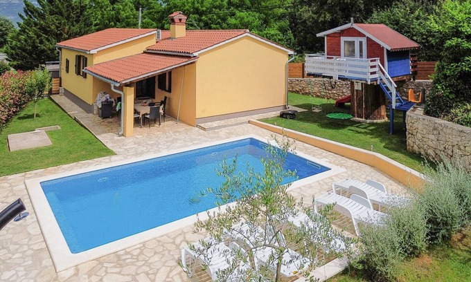 Boljevici Casa | Preciosa casa en Krsan con WiFi
