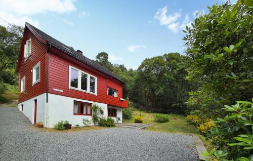 Masfjorden Casa | Lovely Home In Masfjordnes With Wifi
