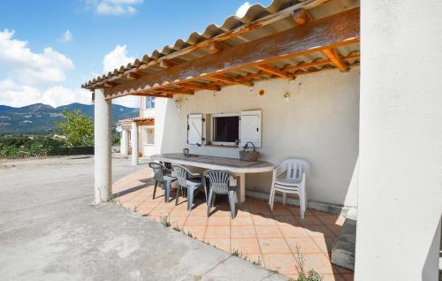 Valpaja Casa | Lovely Home In Peri With Wifi