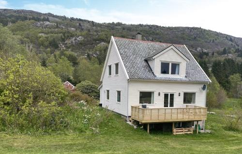 Hyllestad Casa | Lovely Home In Sørbøvåg
