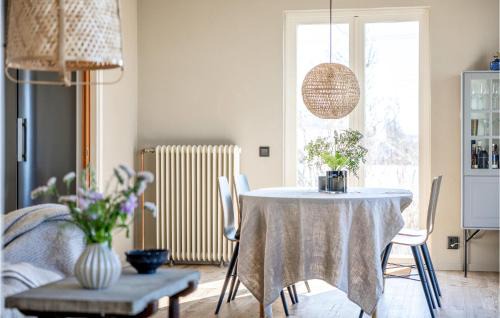 Simrishamn Casa | Lovely Home In Simrishamn With Kitchen