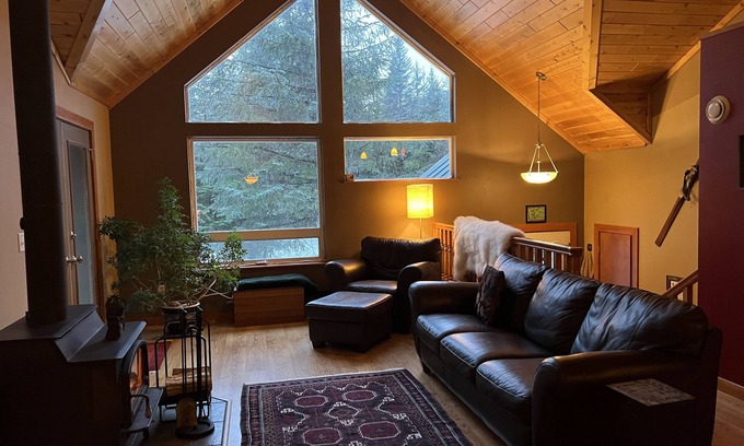 Bear Creek Casa | Lovely home in the woods, with hot tub and campfire ring