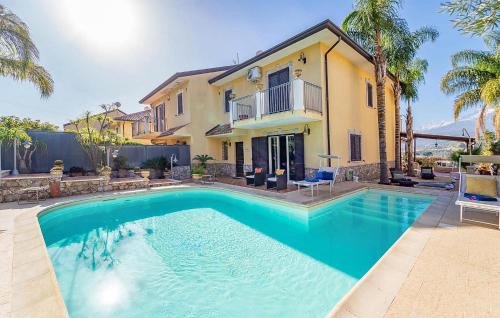 Trappitello Casa | Lovely Home In Trappitello With Wifi