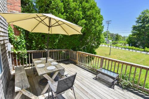 Chatham Casa | Lovely Home Near Bike Path Dog Welcome!