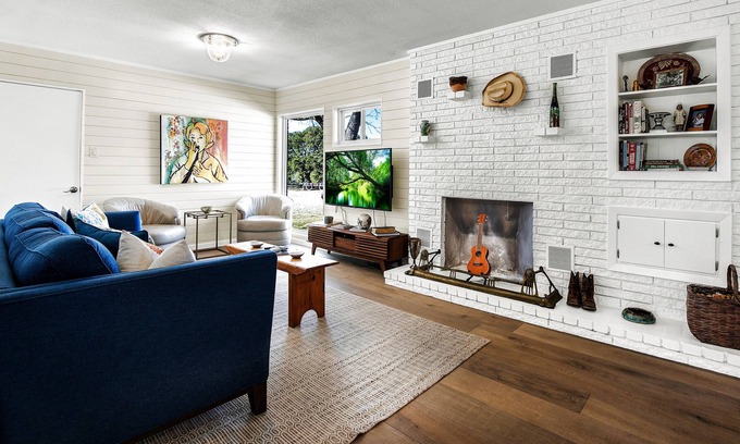 Albert Casa | Lovely Home - Next to Famous Albert Dance Hall!