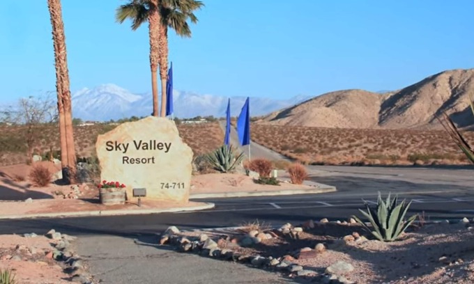 Desert Hot Springs Casa | Lovely House in Gated Family Resort with Heated Mineral Pools and Spas