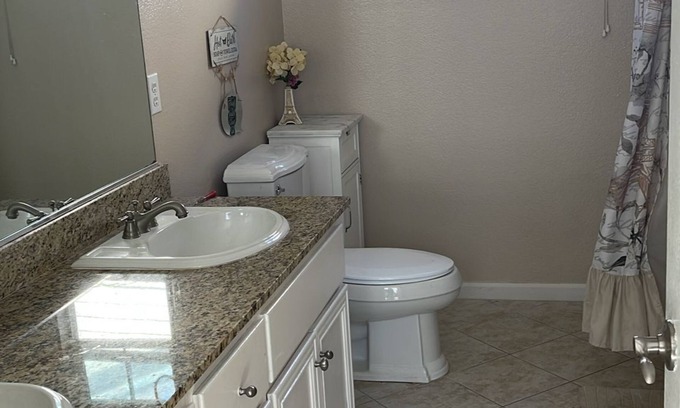 Wicklund Village Casa | Lovely house with Private Room, Shared bath, AC in Mountain House