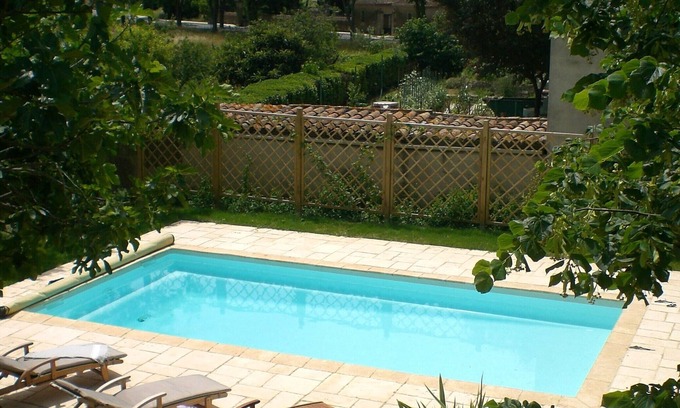 Azillanet Casa | Encantadora casa con gran jardín y piscina privada en el corazón de Minervois