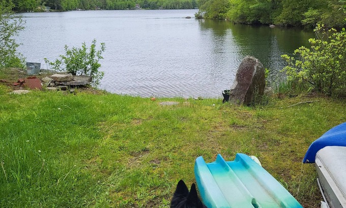 Lincoln Cabaña | Lovely Lakefront private 2-bedroom cottage with WiFi in Lincoln