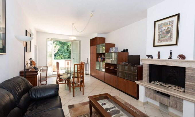Pedaso Apartamento | Encantador apartamento con terraza y vistas al mar.