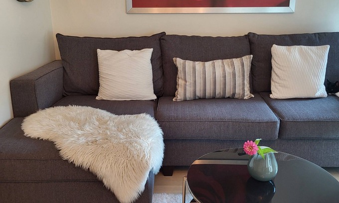King West Village Condominio | Lovely Liberty Village condo