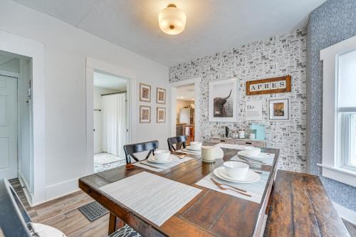 Ludlow Casa | Lovely Ludlow Farmhouse about 1 Mi to Town and Slopes!