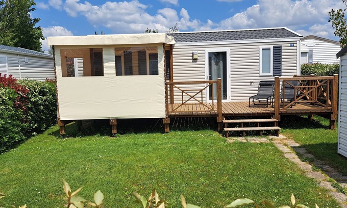 Chateau-d'Olonne Casa | Lovely mobile home in a 4-star residential estate in Les Sables D'Olonne